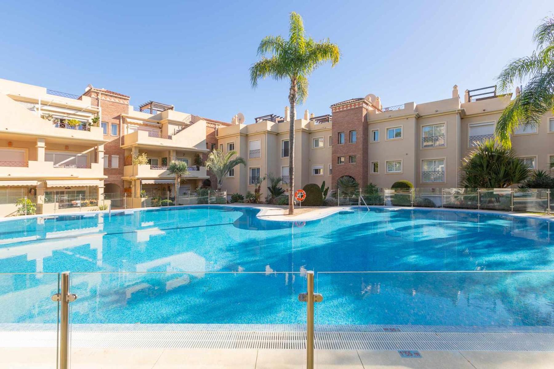 Toscana Hills Con Piscina En Esteponamarbella Luaran gambar