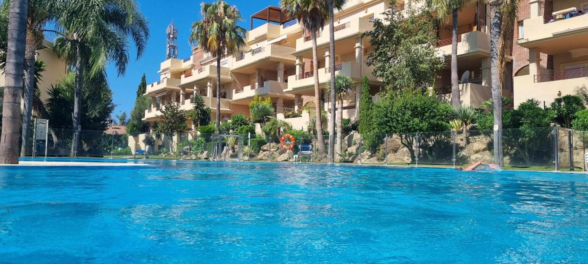 Toscana Hills Con Piscina En Esteponamarbella Luaran gambar